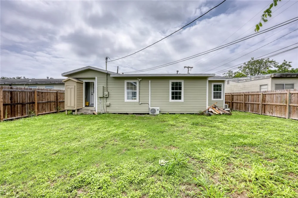 2729 Elizabeth Street Corpus Christi, TX 78404