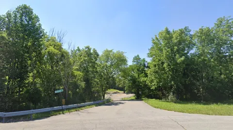 2111 Meadow Ln