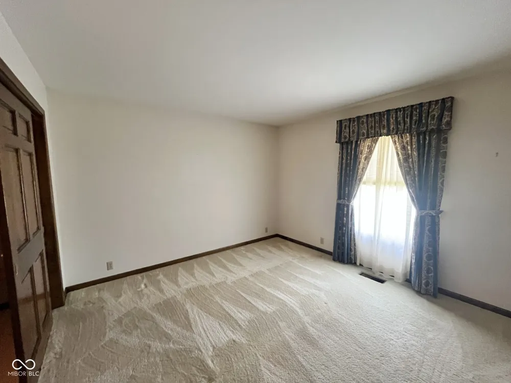 305 Jodi Drive Brownstown, IN 47220