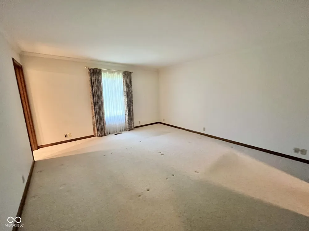305 Jodi Drive Brownstown, IN 47220