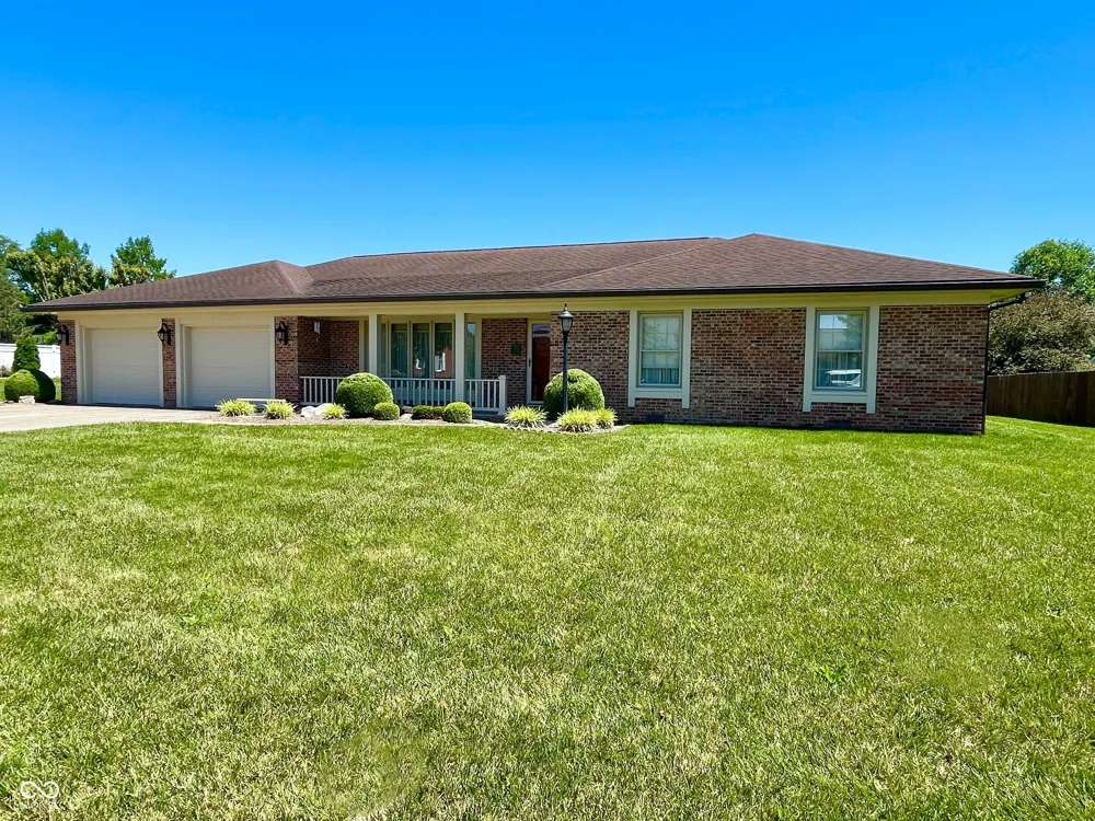 305 Jodi Drive Brownstown, IN 47220