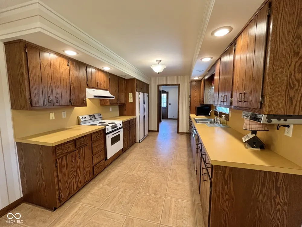 305 Jodi Drive Brownstown, IN 47220