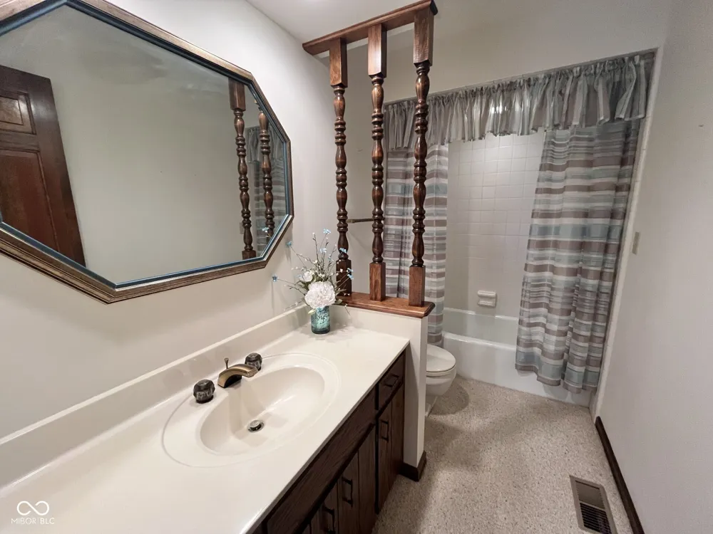 305 Jodi Drive Brownstown, IN 47220