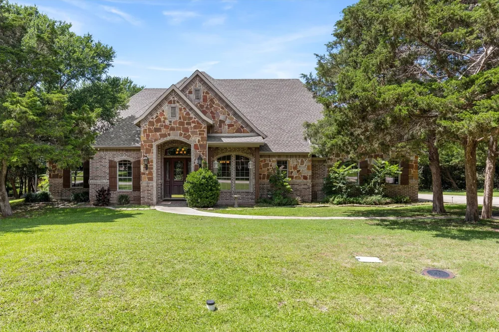 108 Avenida Lucas, TX 75098