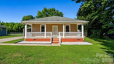 109 Globe Street