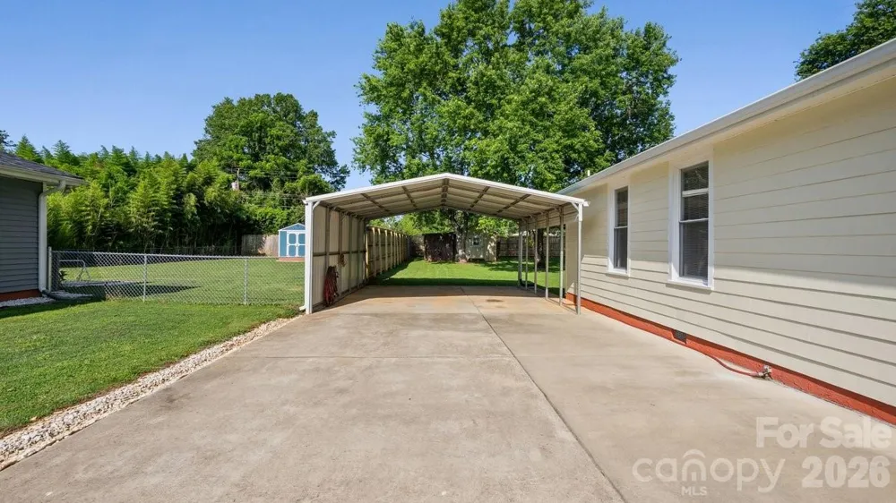 109 Globe Street Mount Holly, NC 28120
