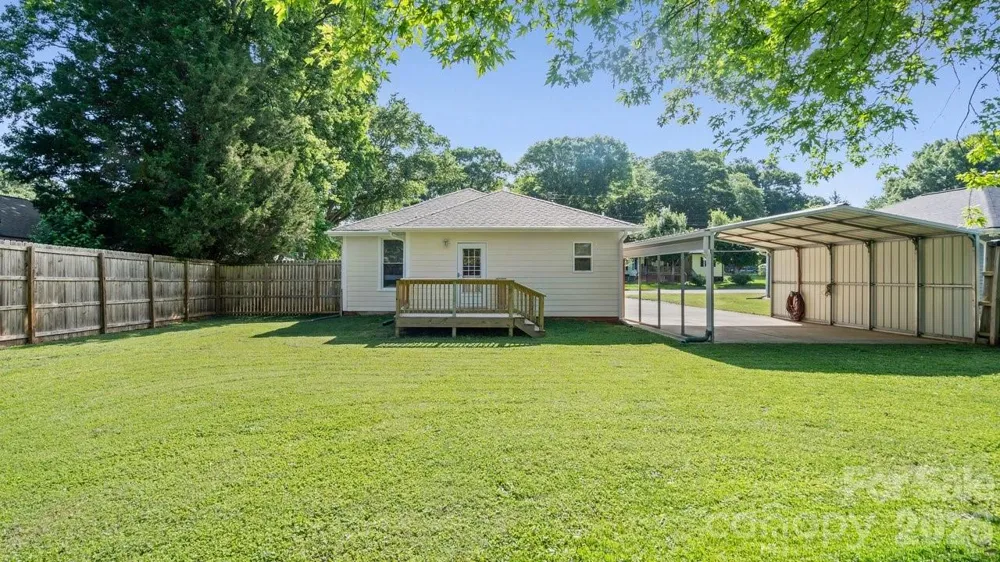 109 Globe Street Mount Holly, NC 28120
