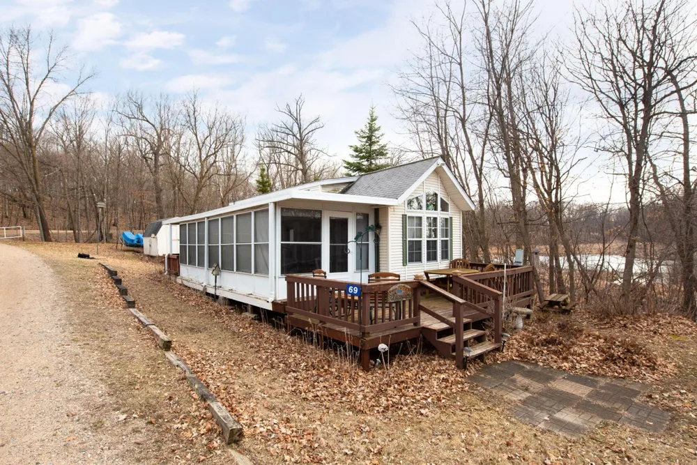 8951 Twin Point Road SW Alexandria, MN 56308