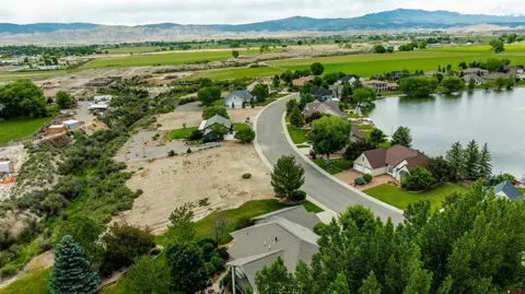25 Otter Pond Circle