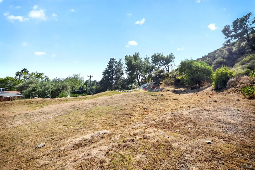 Rising Hill Road Altadena, CA 91001