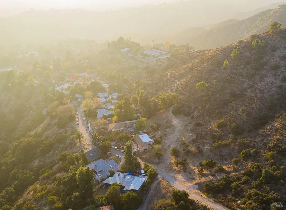 Rising Hill Road Altadena, CA 91001