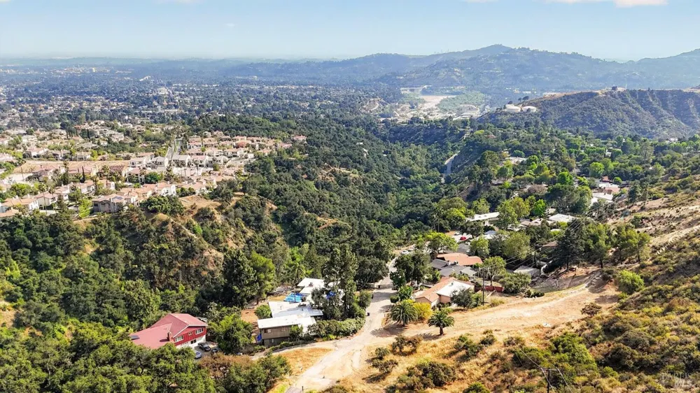Rising Hill Road Altadena, CA 91001
