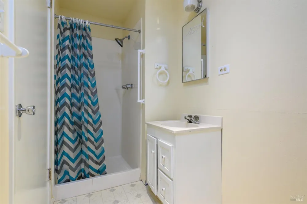 32401 S Highway 1 Gualala, CA 95445