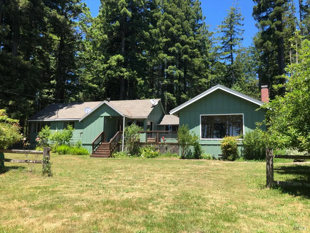 32401 S Highway 1 Gualala, CA 95445