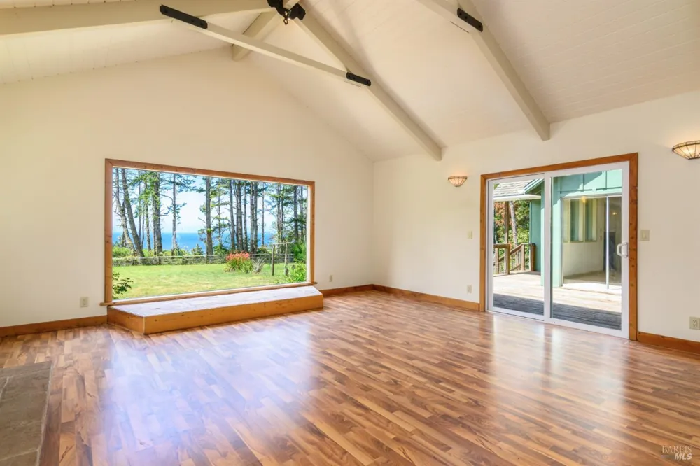 32401 S Highway 1 Gualala, CA 95445