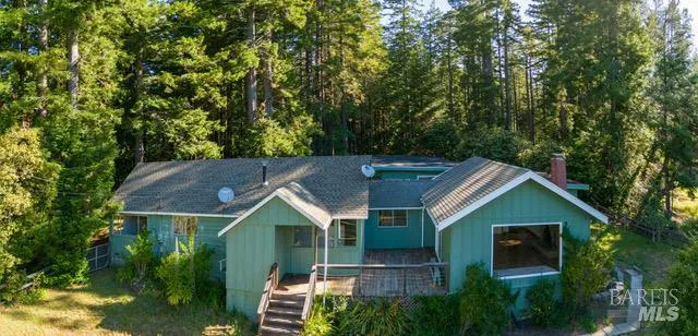32401 S Highway 1 Gualala, CA 95445