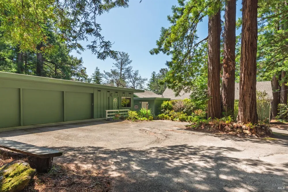 32401 S Highway 1 Gualala, CA 95445