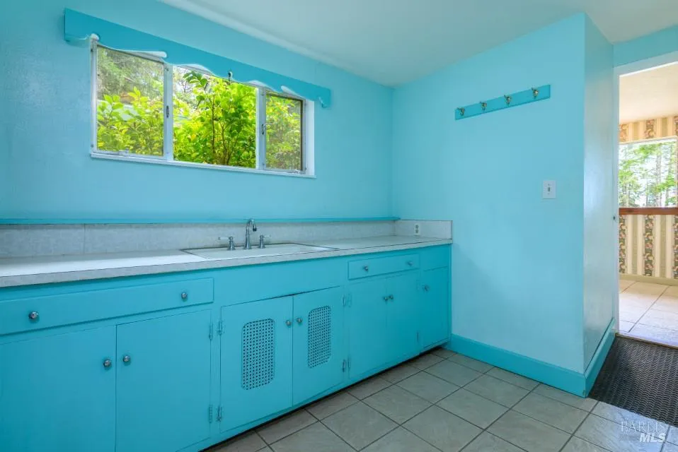 32401 S Highway 1 Gualala, CA 95445