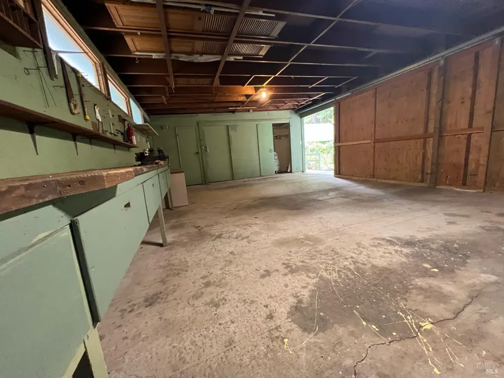 32401 S Highway 1 Gualala, CA 95445