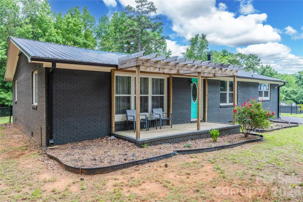 2276 Cid Road Lexington, NC 27292
