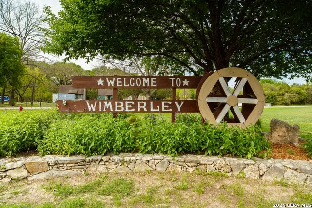 221 Ranch House RD Wimberley, TX 78676