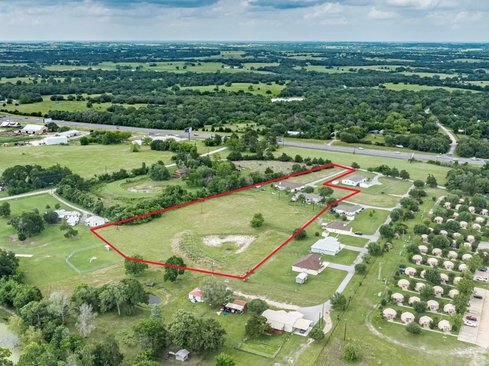 325 O'malley Road Brenham, TX 77833