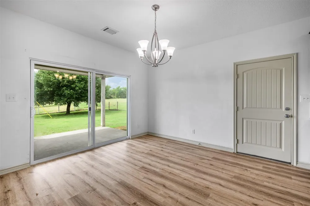 319 O'malley Road Brenham, TX 77833