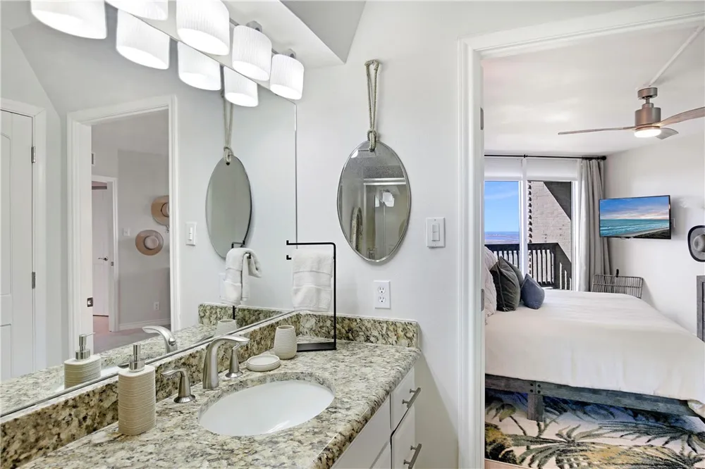 6745 Seacomber Drive #1102 Port Aransas, TX 78373