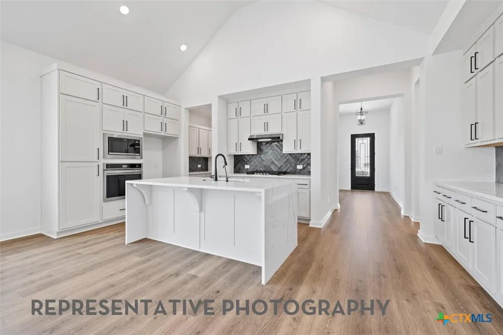 503 Outrider Court Liberty Hill, TX 78642