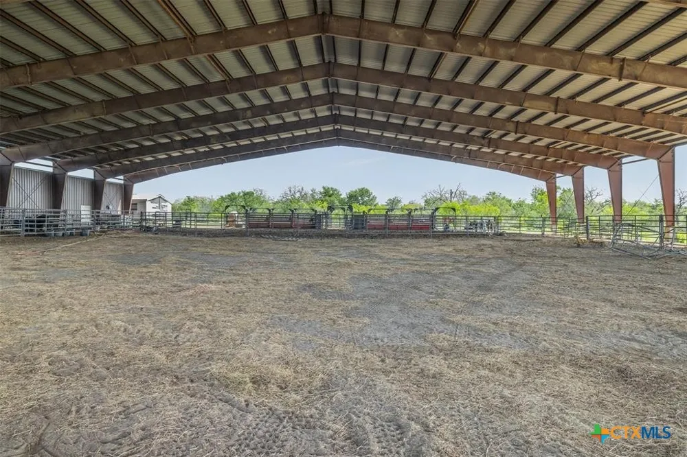8519 State Park Road Lockhart, TX 78644