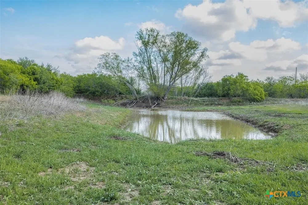 8519 State Park Road Lockhart, TX 78644