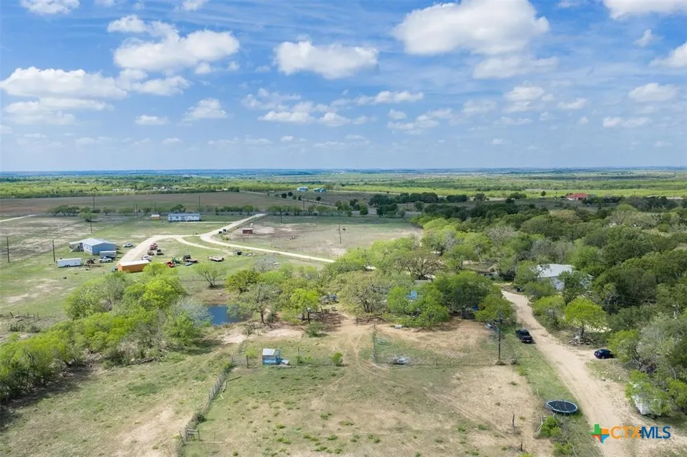 8519 State Park Road Lockhart, TX 78644