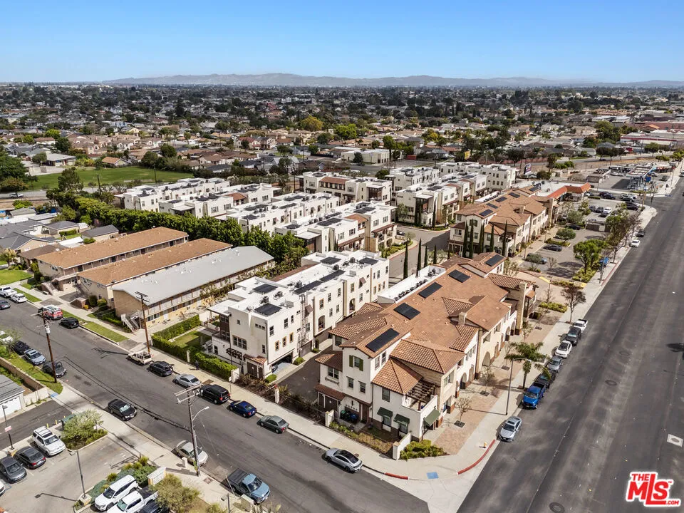 15812 Santa Ana Avenue #1 Bellflower, CA 90706
