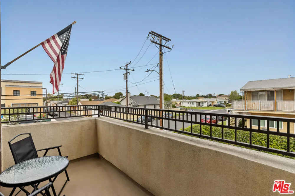 15812 Santa Ana Avenue #1 Bellflower, CA 90706