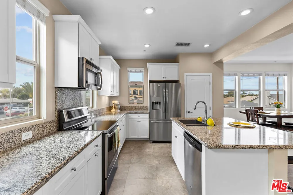 15812 Santa Ana Avenue #1 Bellflower, CA 90706