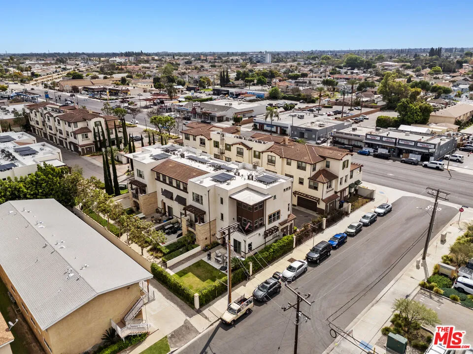 15812 Santa Ana Avenue #1 Bellflower, CA 90706
