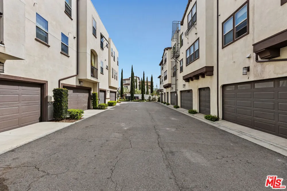 15812 Santa Ana Avenue #1 Bellflower, CA 90706