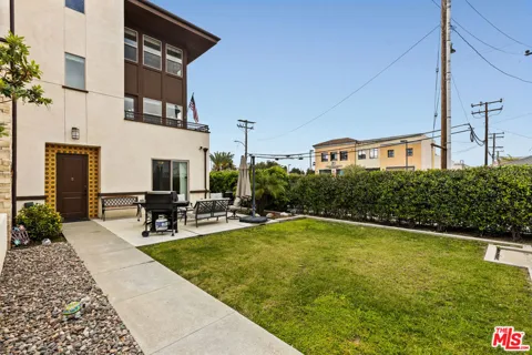 15812 Santa Ana Avenue #1