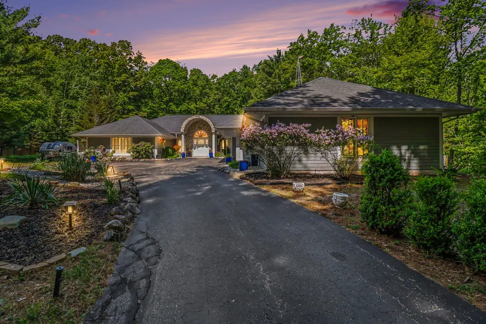 5389 Ridge Road Pentwater, MI 49449