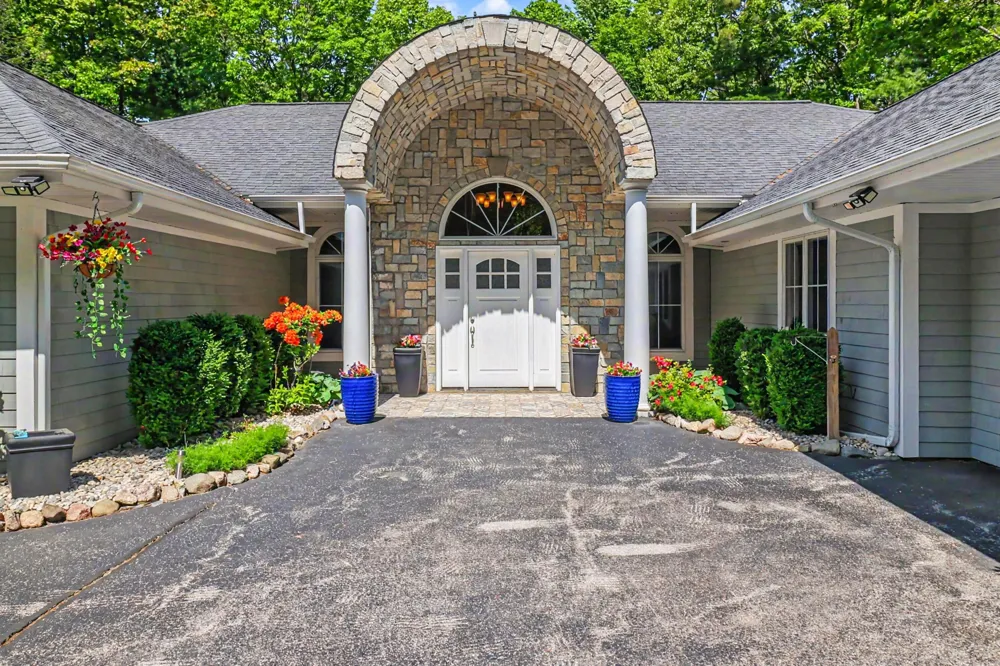 5389 Ridge Road Pentwater, MI 49449