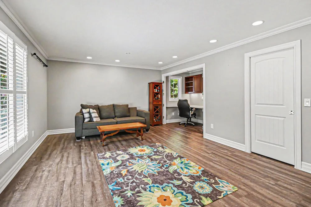 5389 Ridge Road Pentwater, MI 49449