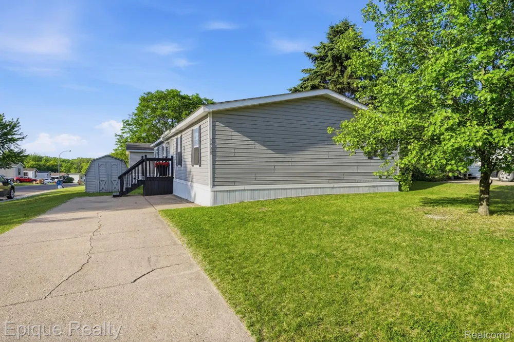 1908 Abels Street Milford Charter Township, MI 48381