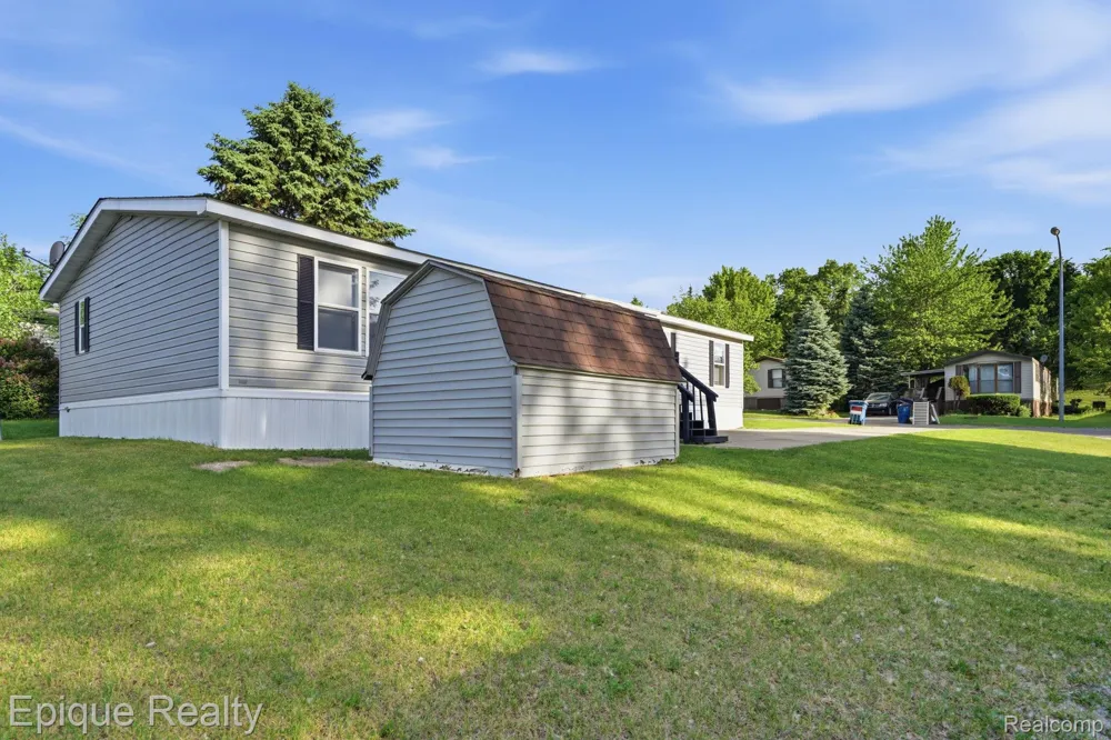 1908 Abels Street Milford Charter Township, MI 48381