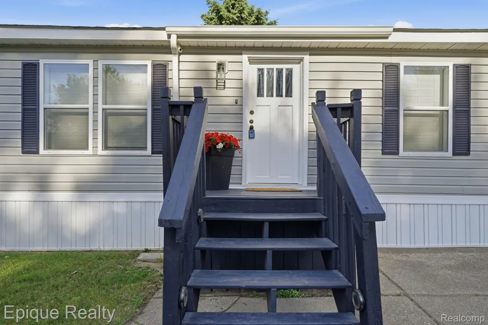 1908 Abels Street Milford Charter Township, MI 48381