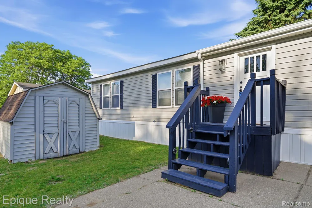 1908 Abels Street Milford Charter Township, MI 48381