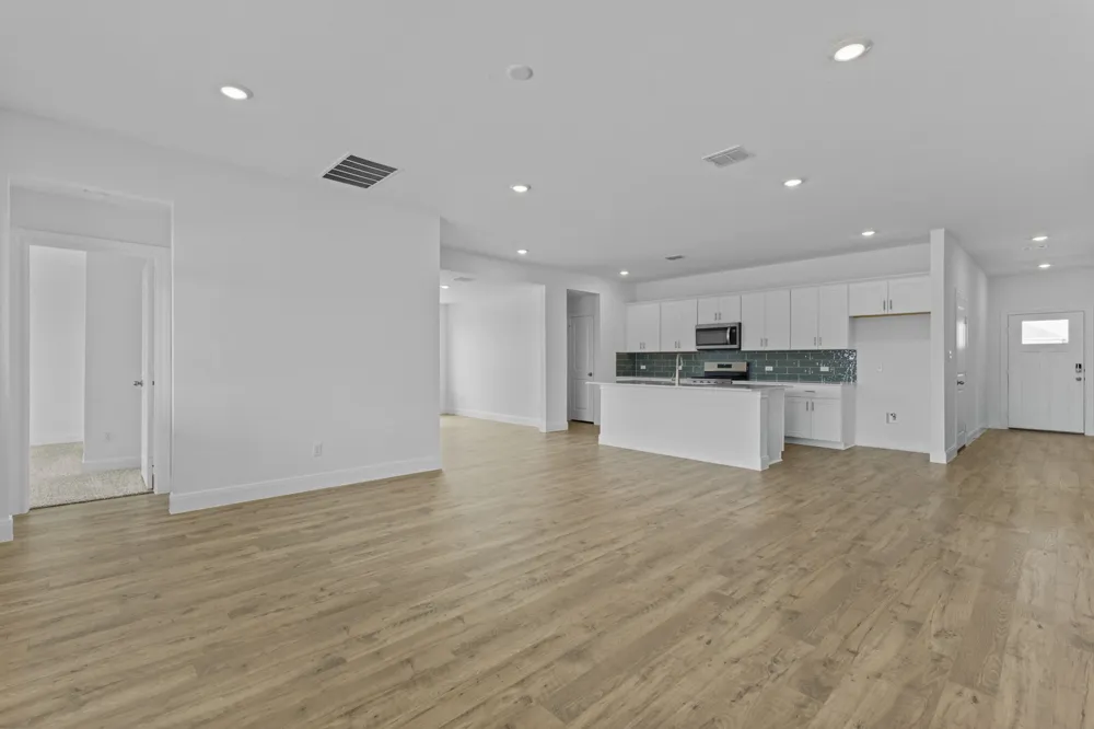 119 Union Pacific Drive Cedar Creek, TX 78612