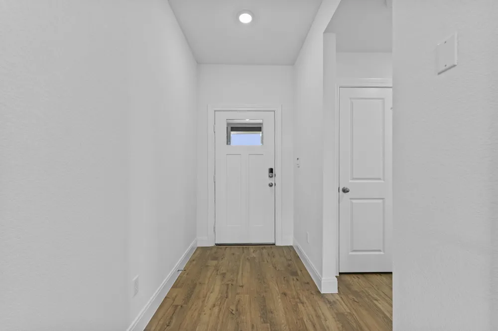 119 Union Pacific Drive Cedar Creek, TX 78612