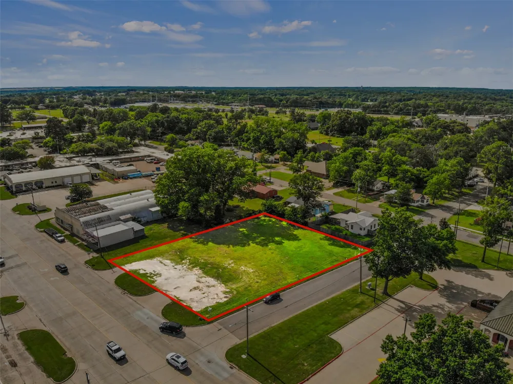 122 W 16th Street Mt Pleasant, TX 75455