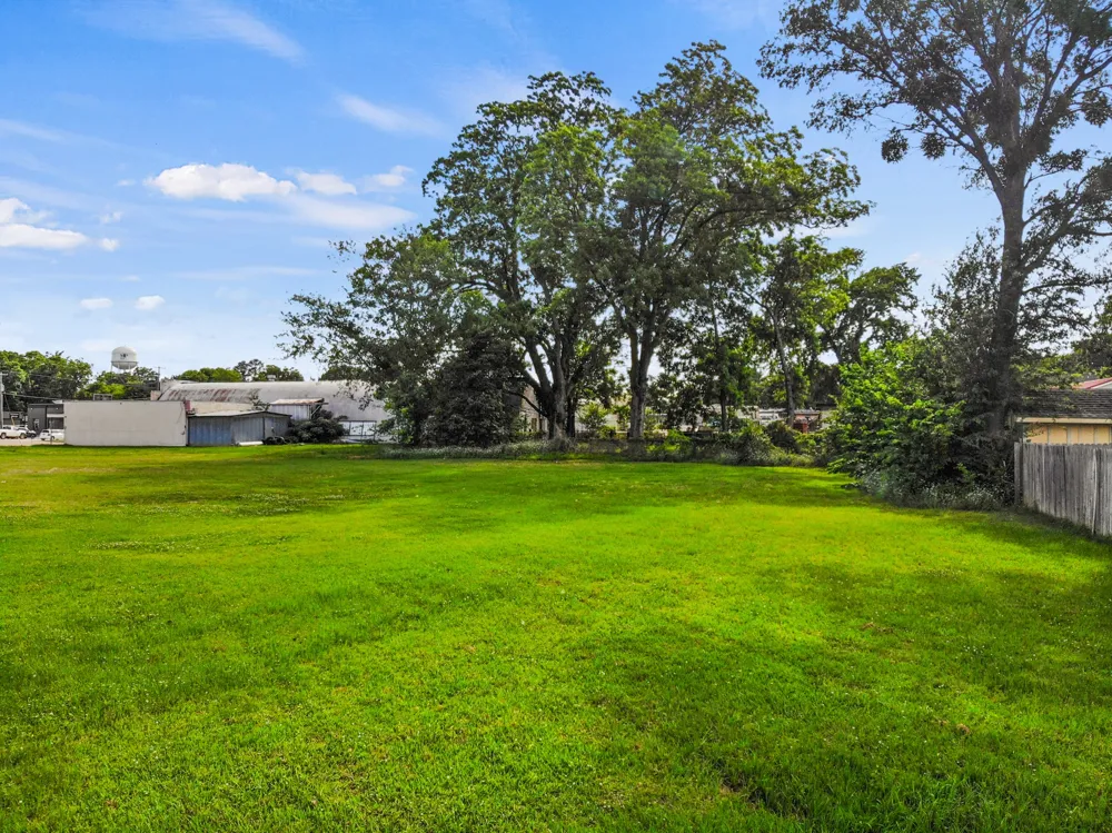 122 W 16th Street Mt Pleasant, TX 75455
