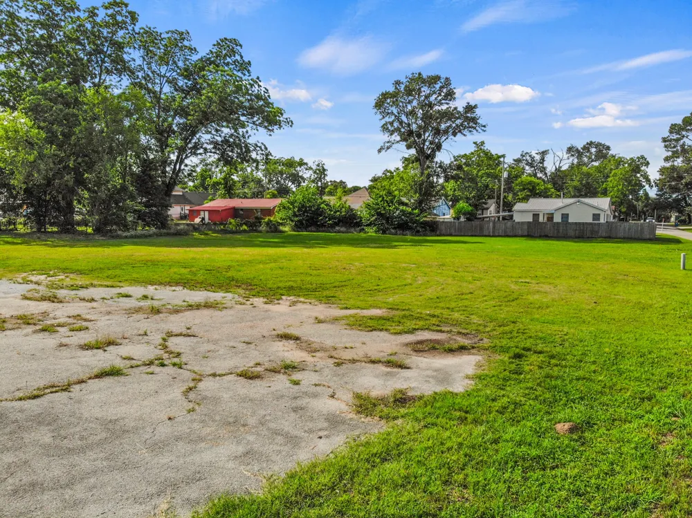122 W 16th Street Mt Pleasant, TX 75455